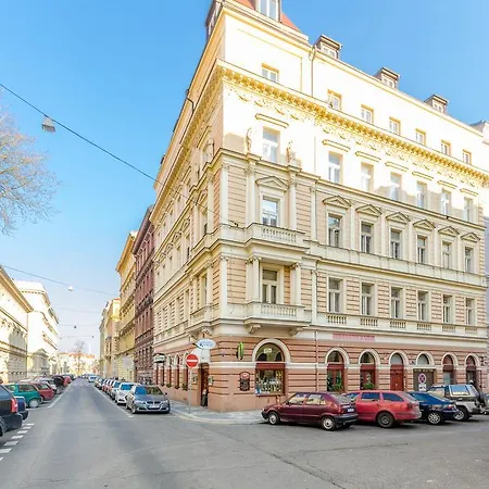 V Lesíčku Apartamento