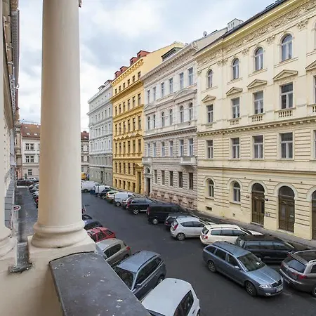 V Lesíčku Apartamento